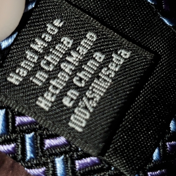 New Blue Patterned Tie! - Picture 4 of 6